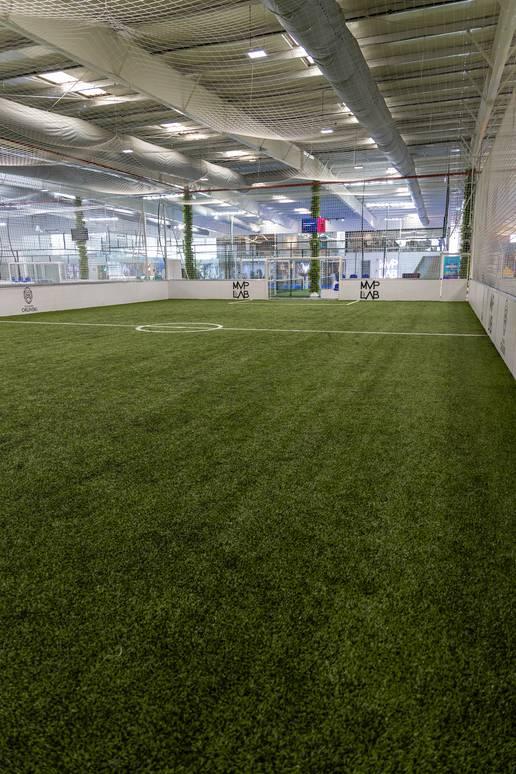 Indoor Football Field for Coaching and Concept Shooting — photo 5